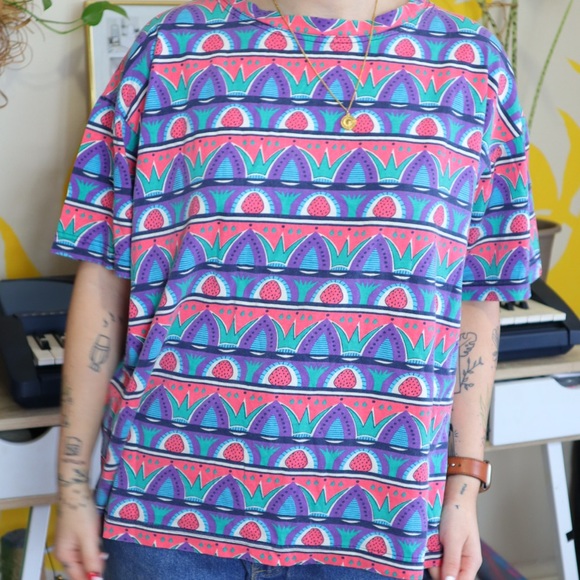 COTTON GINNY- colourful t-shirt! - Picture 3 of 3